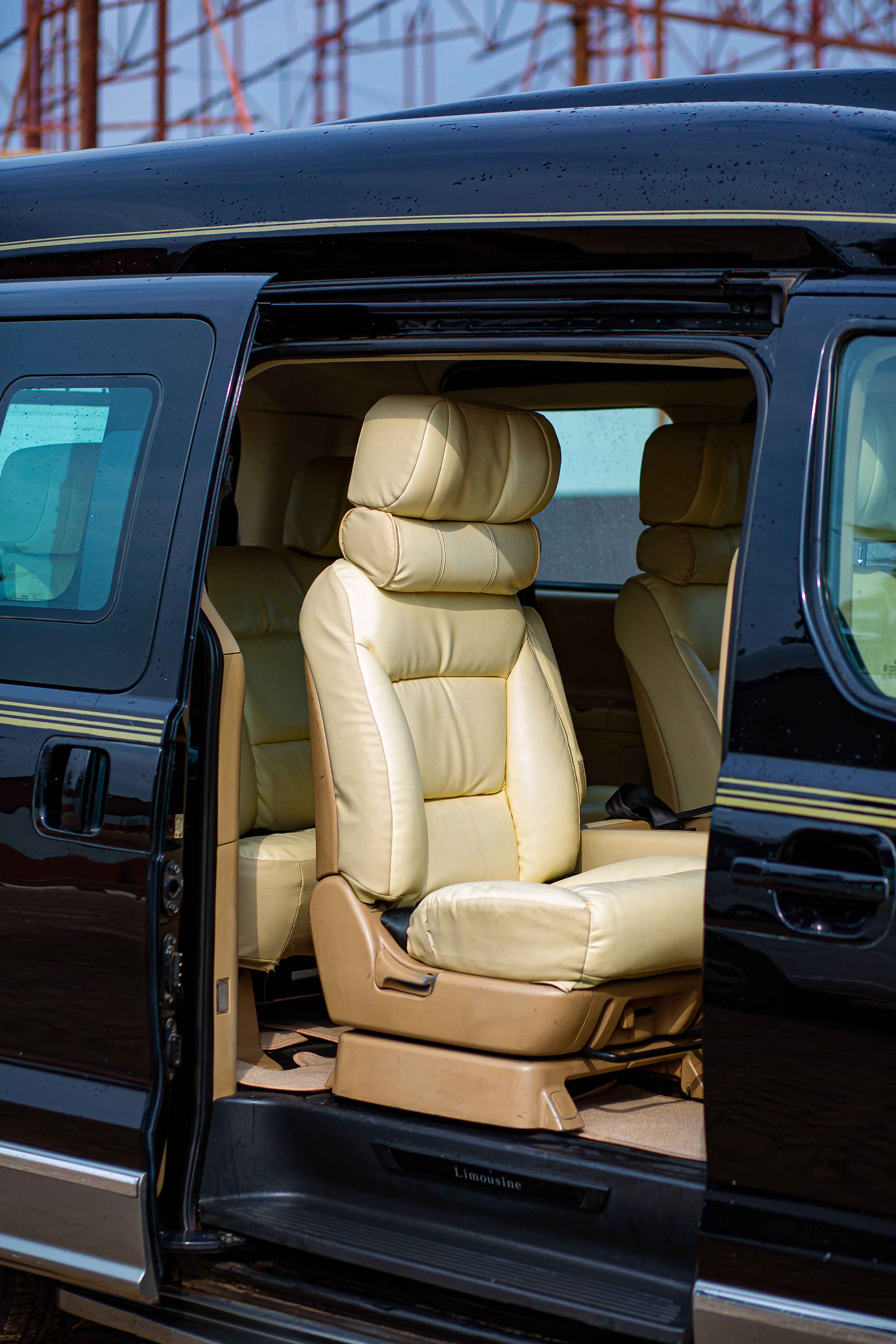 Toyota Alphard / Vellfire (New Shape) car hire in Kenya